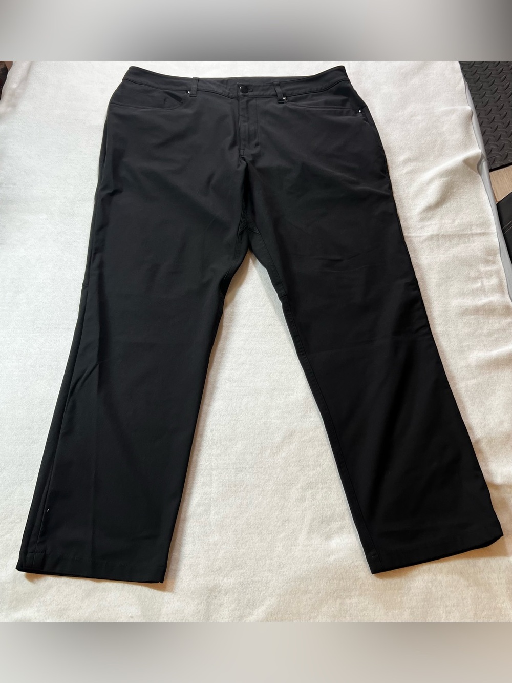 lululemon ABC Men's Black Casual Pants 36W Straight Leg Flat Front Stretch(0106)
